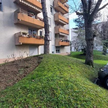 Διαμέρισμα Grand Avec Parking Gratuit Proche De La Cite De L'espace