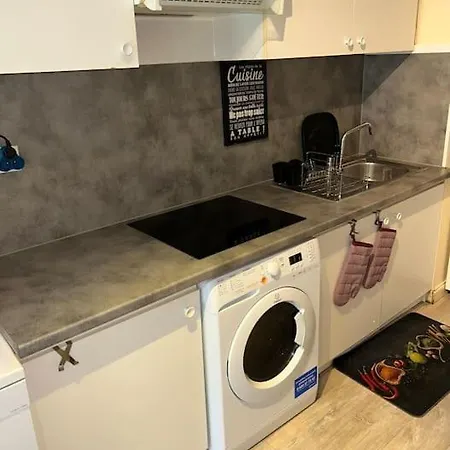 Grand Avec Parking Gratuit Proche De La Cité De L'espace Apartamento *
