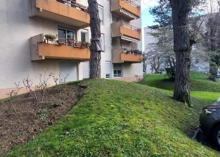 Apartament Grand Avec Parking Gratuit Proche De La Cite De L'espace